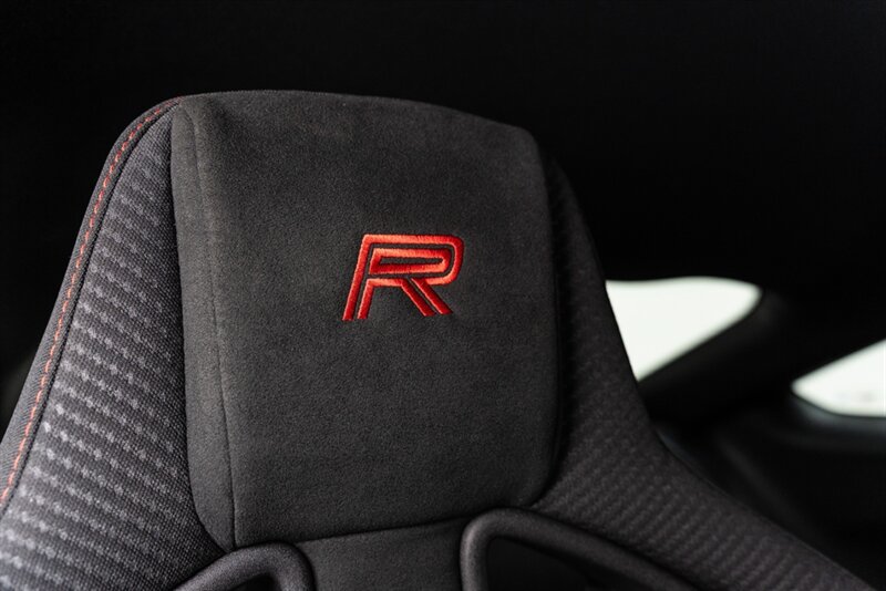 Used 2017 Ford Mustang Shelby GT350R w/ GT350R Equipment Group 920A RWD image 66