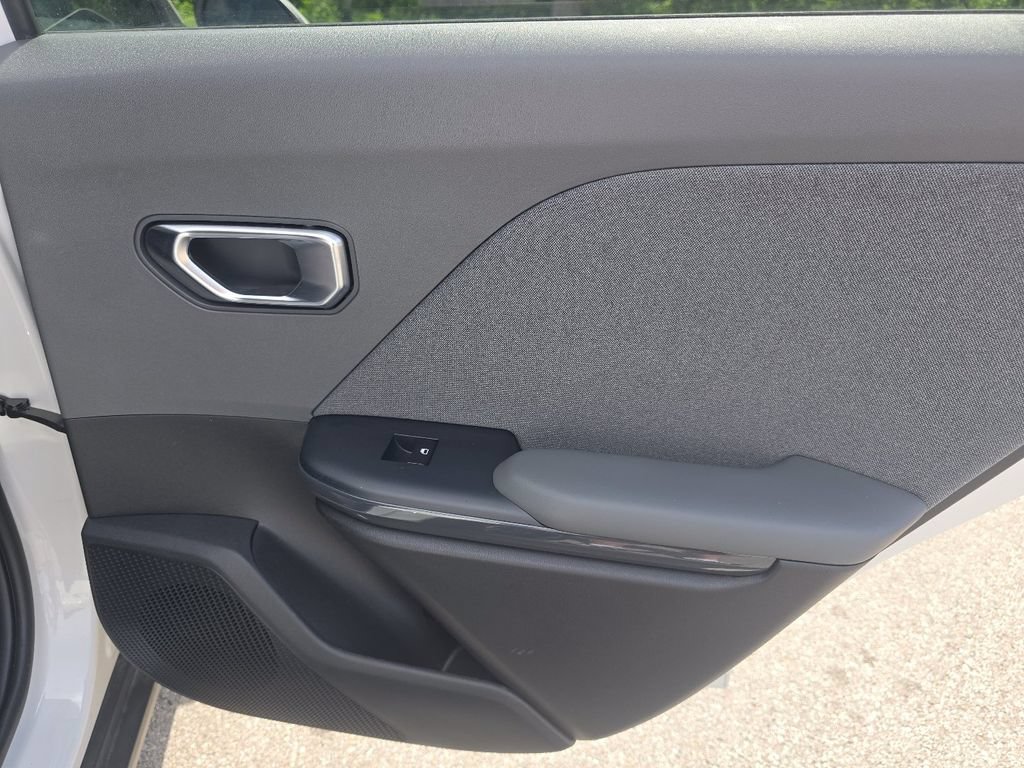 Used 2025 Kia K4 EX FWD image 21