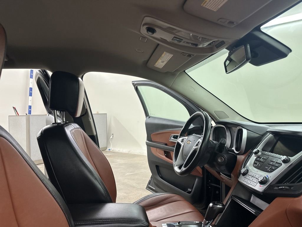 Used 2017 Chevrolet Equinox Premier w/ Enhanced Convenience Package image 20