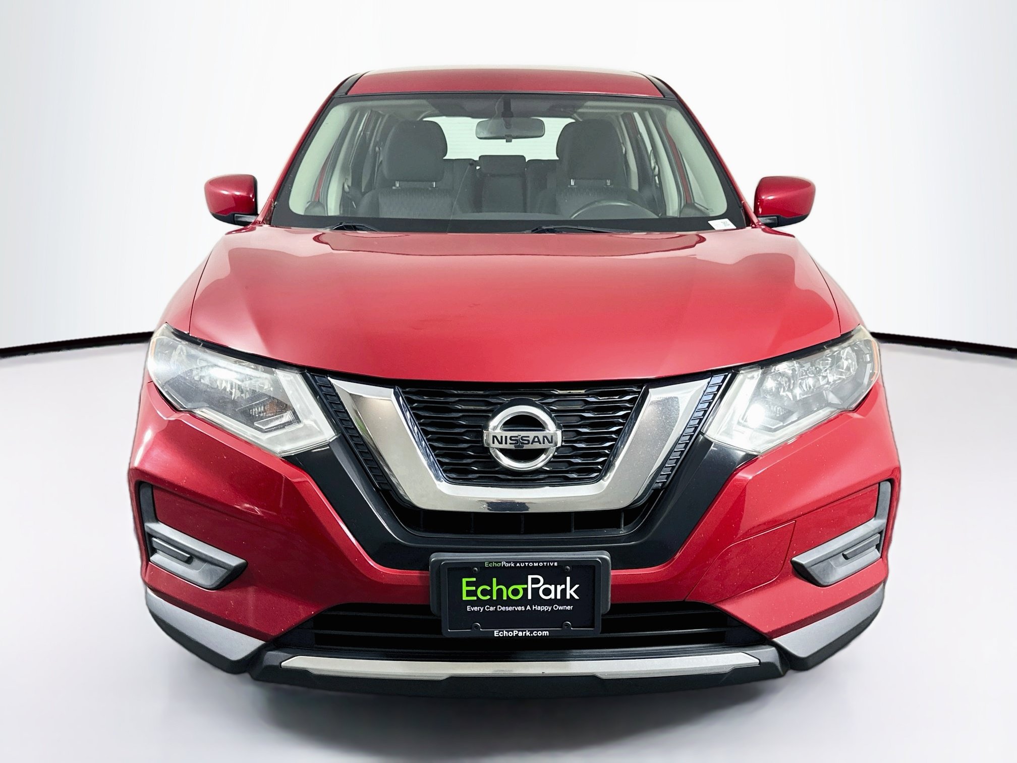 Used 2017 Nissan Rogue S FWD image 2