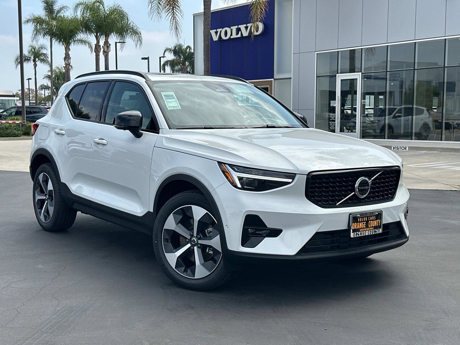 New 2026 Volvo XC40 B5 Plus w/ Protection Package Premier