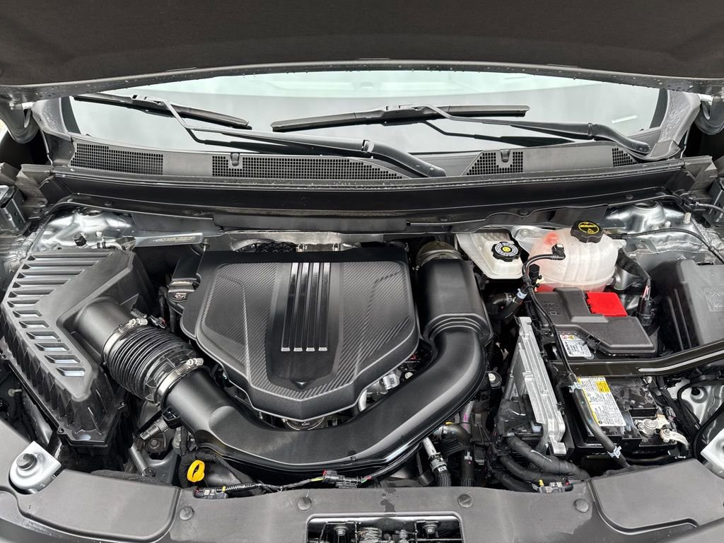 Certified 2025 Chevrolet Traverse Z71 w/ LPO, Floor Liner Package image 22