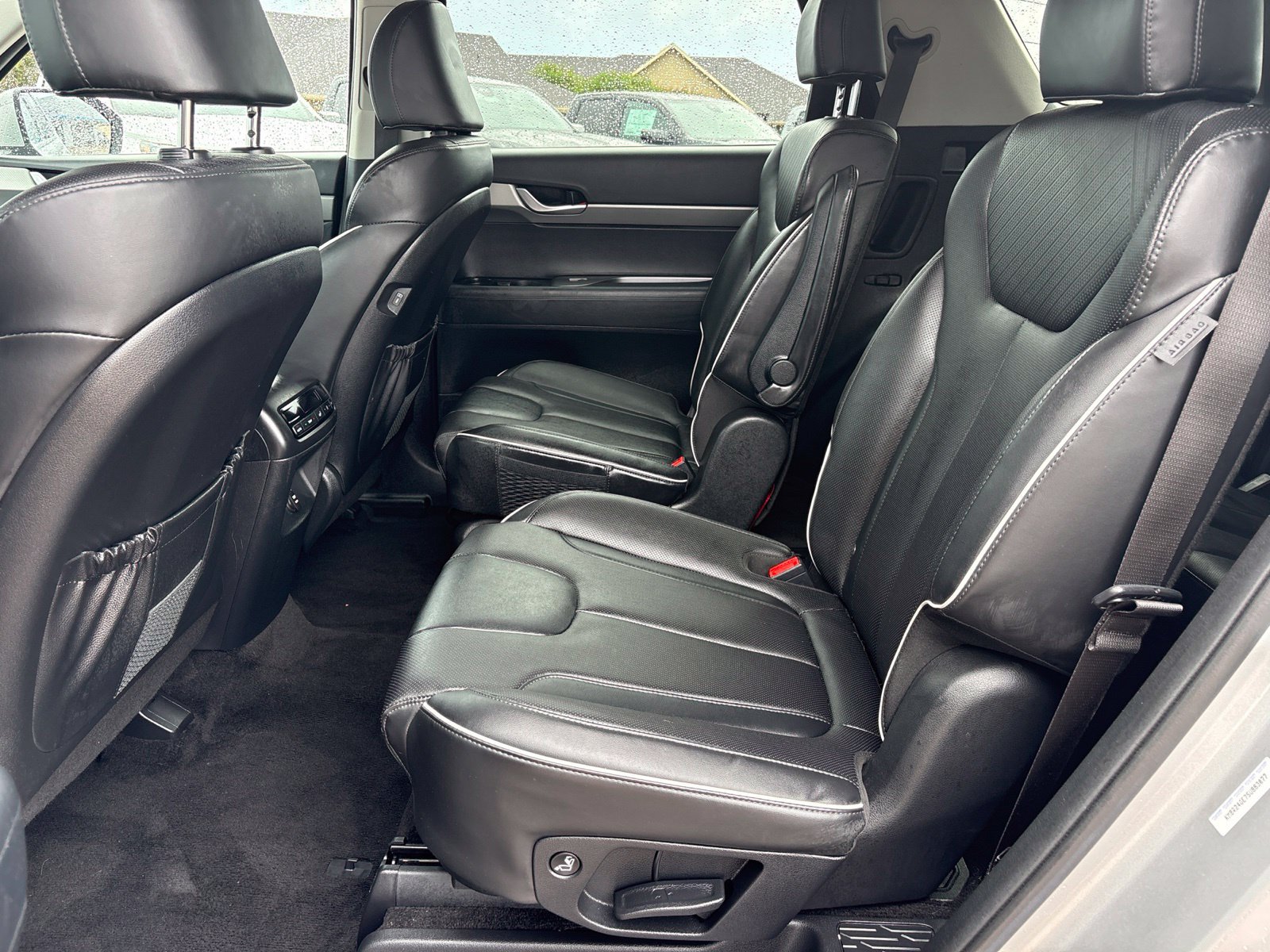 Used 2025 Hyundai Palisade SEL FWD image 14