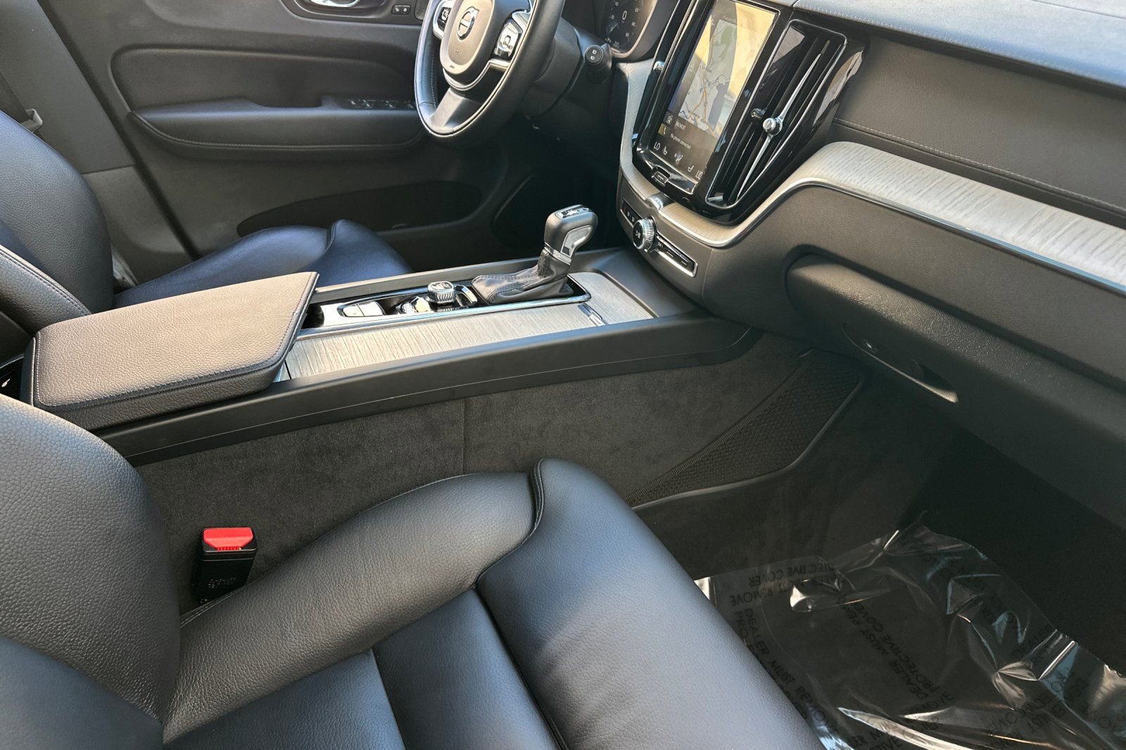 Used 2020 Volvo XC60 T6 Inscription image 18