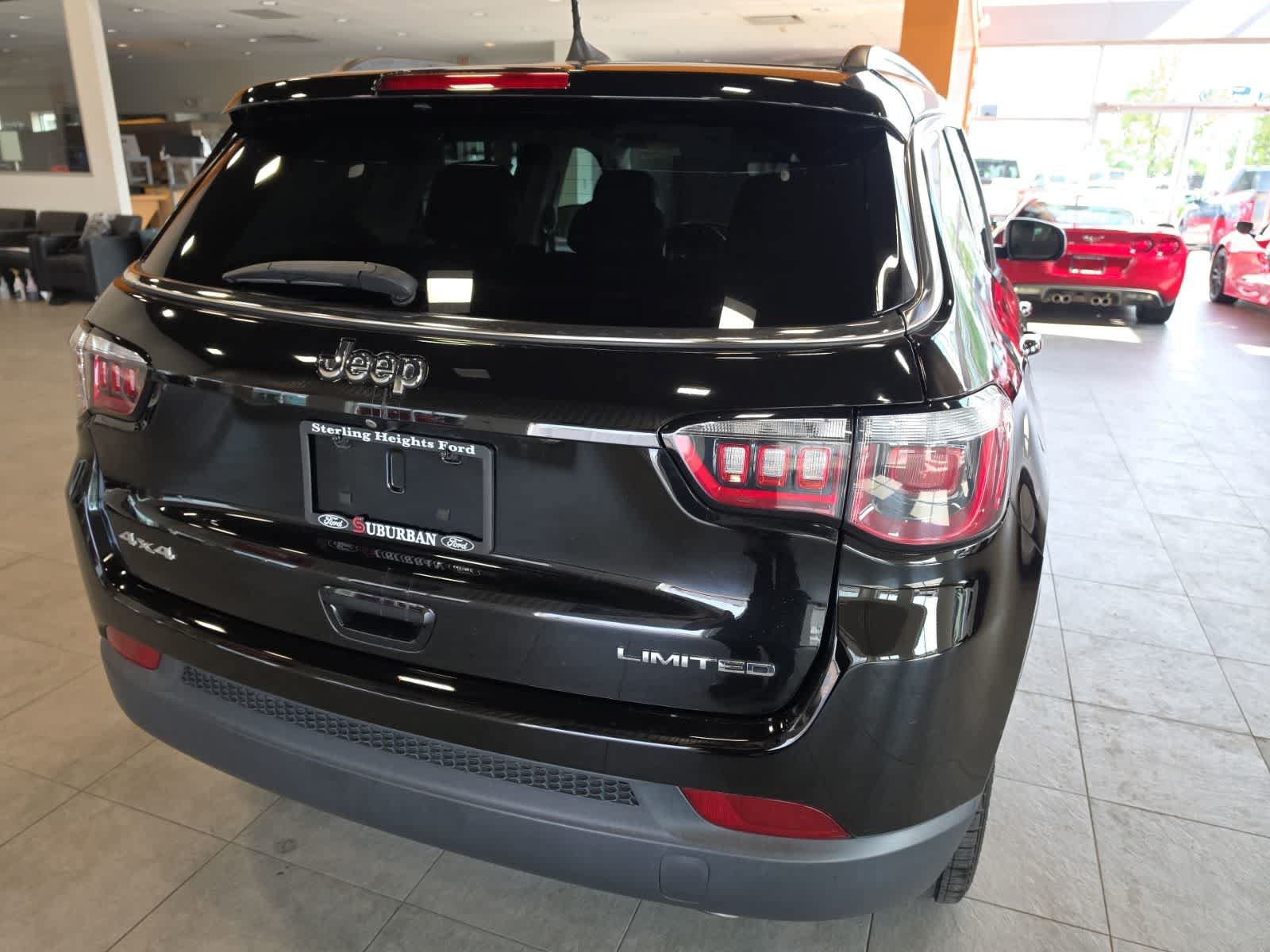 Used 2019 Jeep Compass Limited AWD/4WD image 9