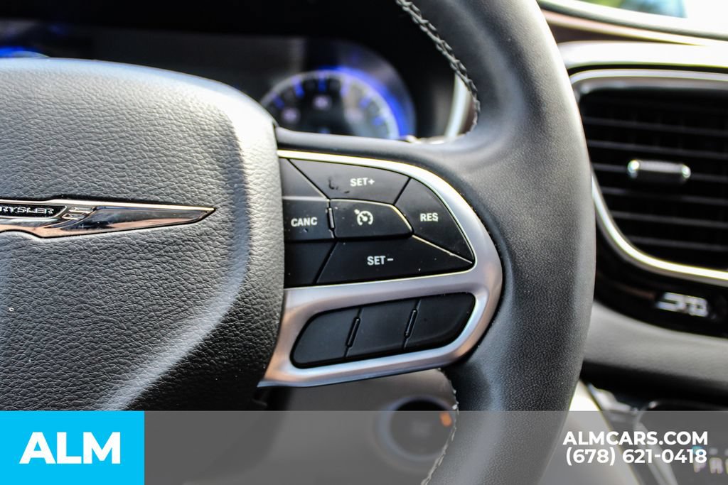 Used 2023 Chrysler Voyager LX FWD image 29