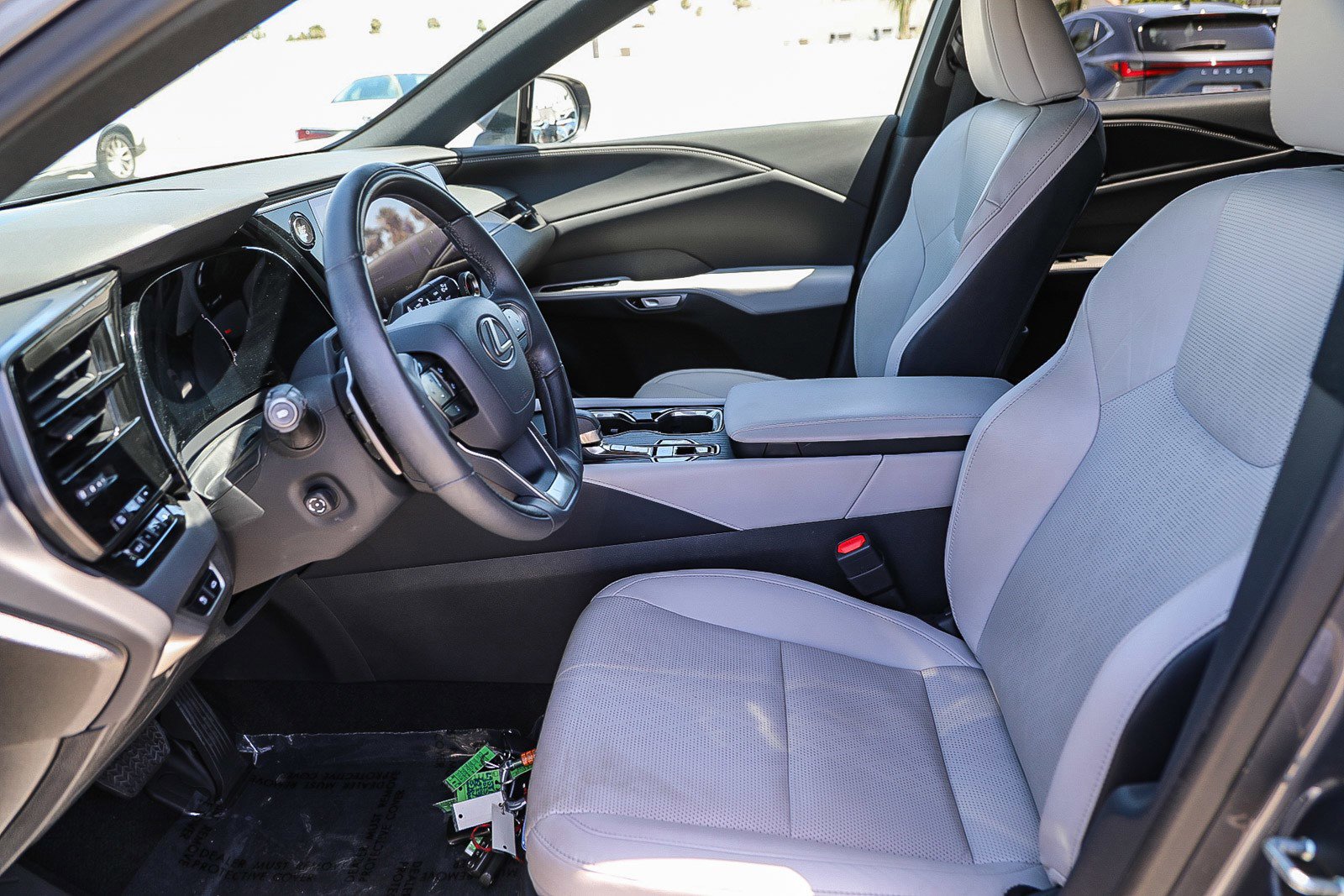 Used 2023 Lexus RX 350 Premium Plus w/ Cold Area Package FWD image 17
