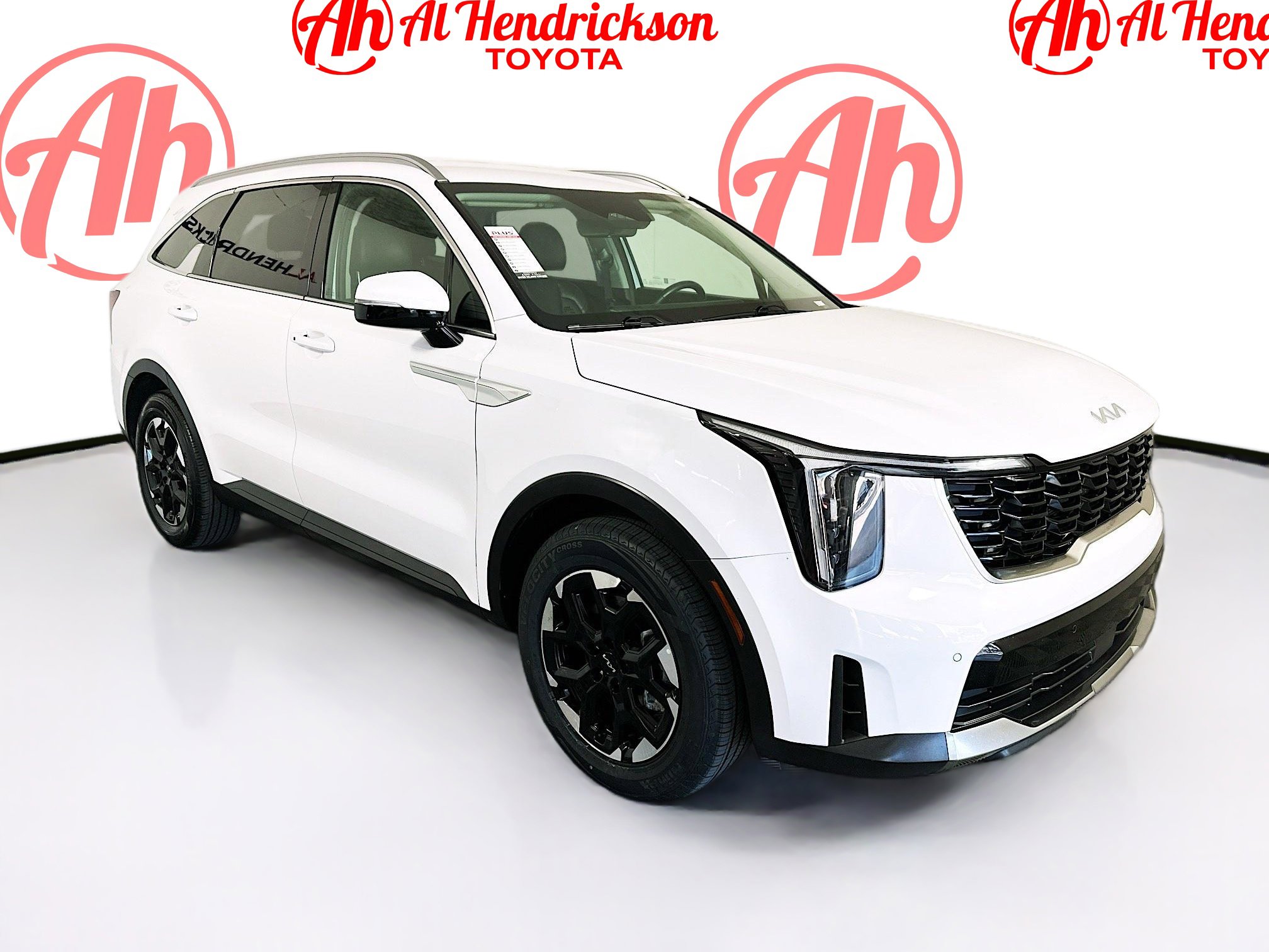 Used 2024 Kia Sorento S image 1