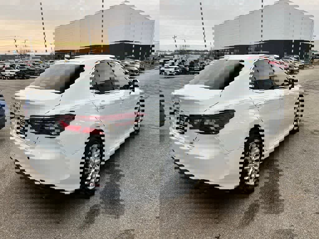 Used 2023 Toyota Camry LE image 6