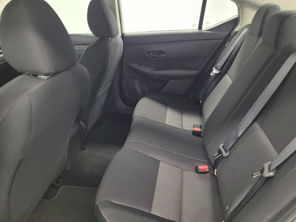 Used 2025 Nissan Sentra SV FWD image 18