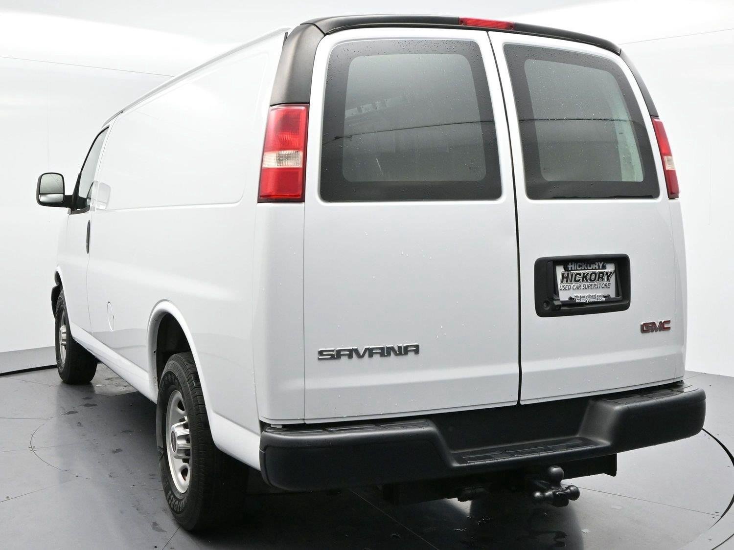 Used 2018 GMC Savana 2500 w/ Enhanced Convenience Package RWD image 6