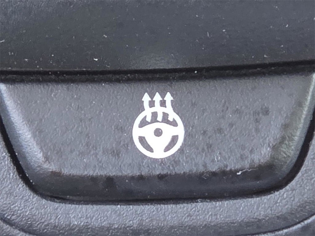 Used 2020 BMW X3 xDrive30i w/ Driving Assistance Package image 9