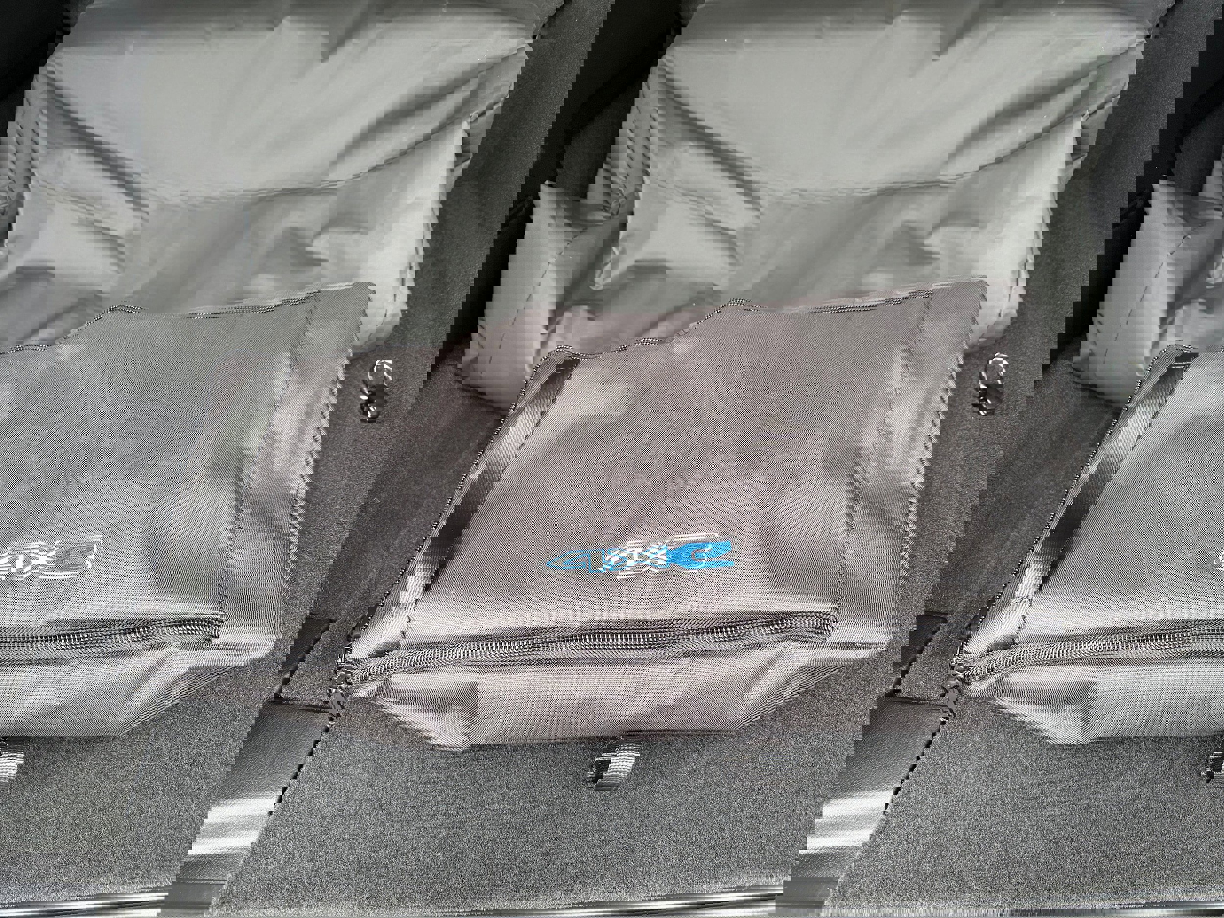 Used 2024 Jeep Wrangler Willys image 9