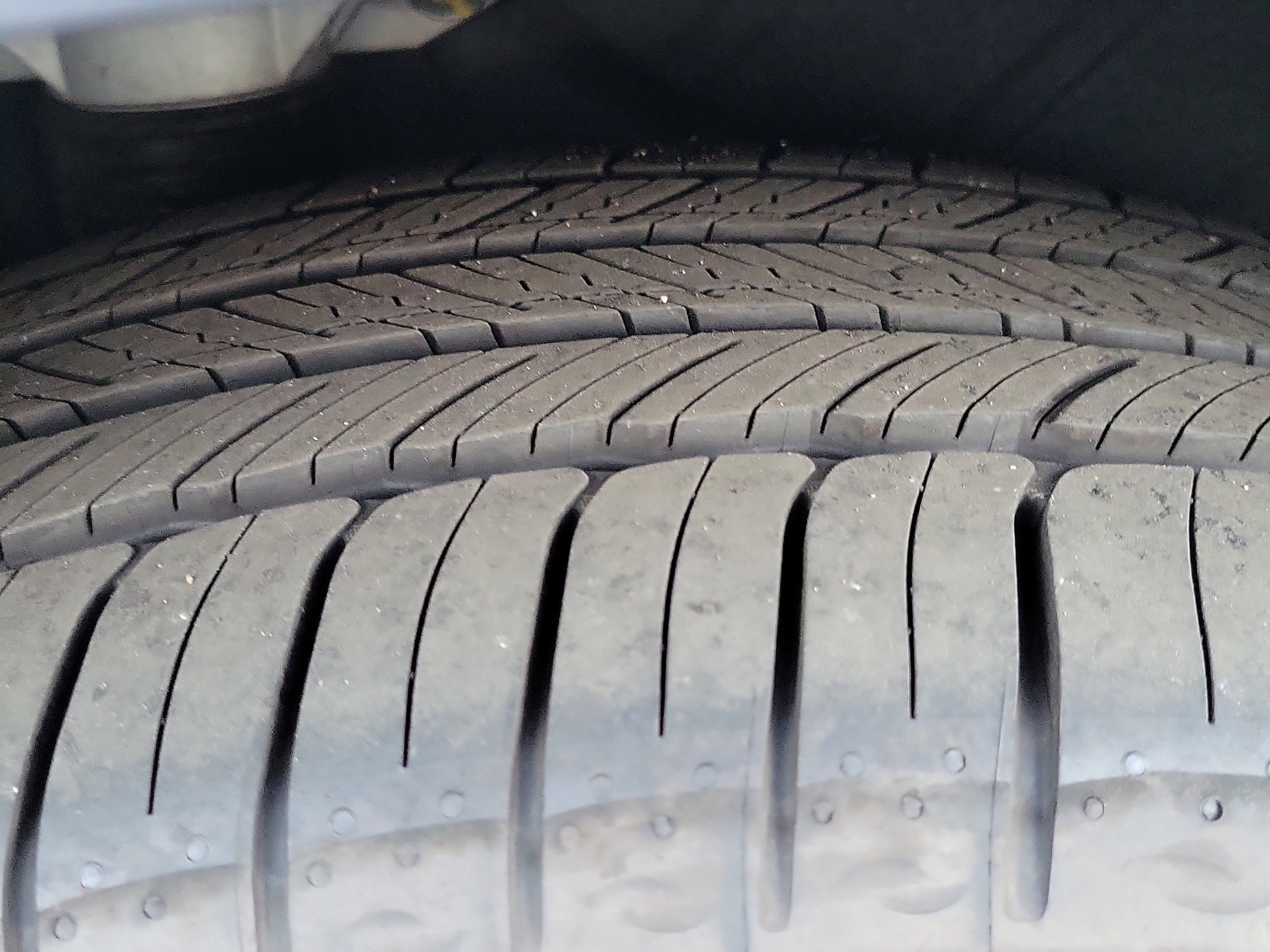 Certified 2026 Genesis GV70 2.5T Select image 25