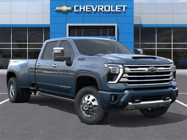 New 2026 Chevrolet Silverado 3500 High Country w/ High Country Premium Package image 2