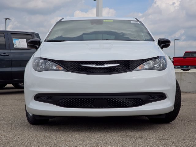 New 2027 Chrysler Pacifica LX FWD image 3