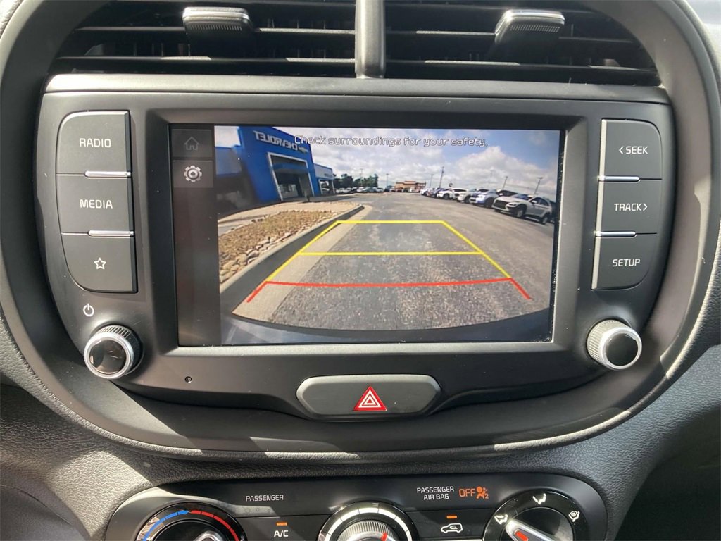 Used 2023 Kia Soul LX image 18