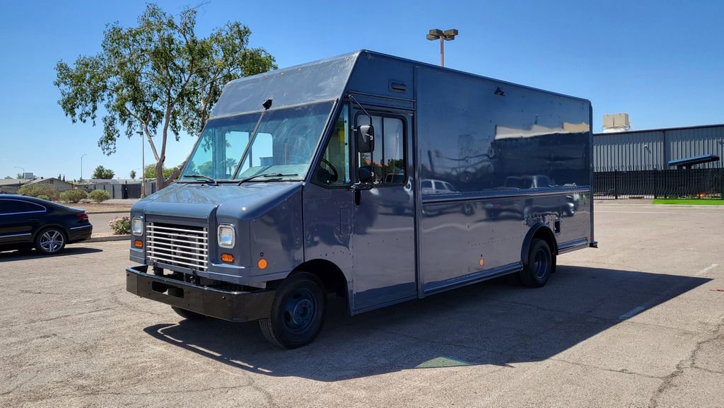 Used 2019 Ford E-450 and Econoline 450 Super Duty RWD image 4