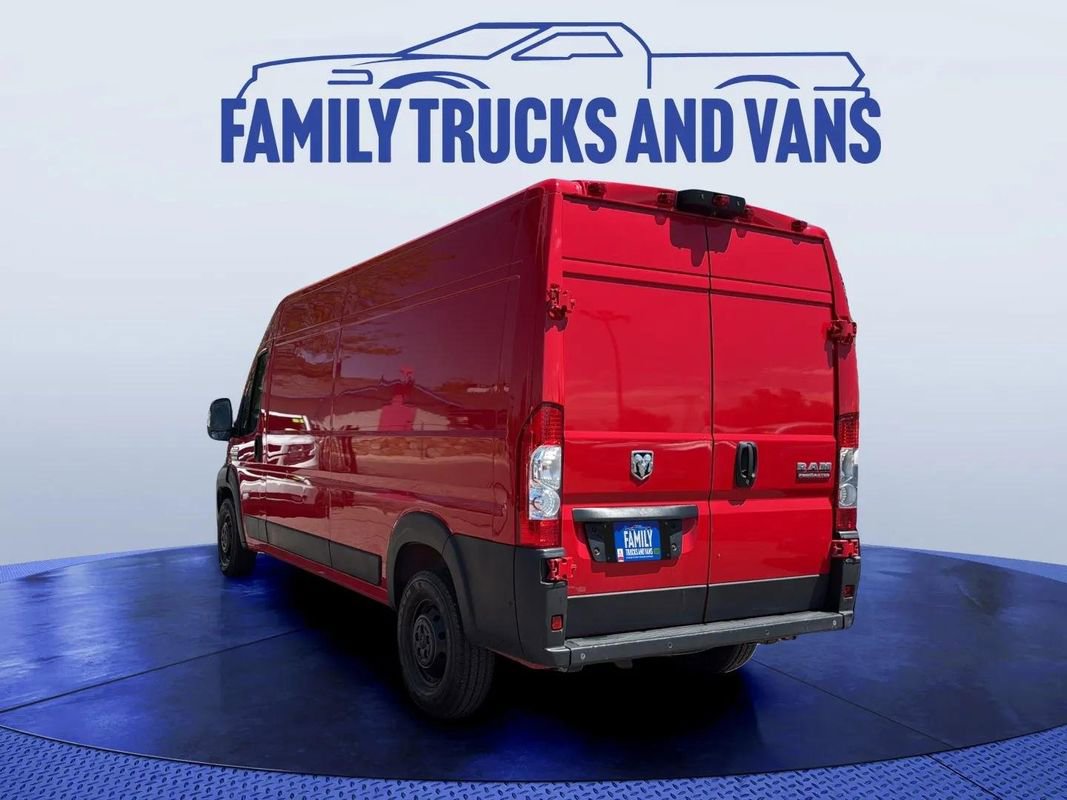 Used 2022 RAM ProMaster 2500 w/ Driver Convenience Group FWD image 2
