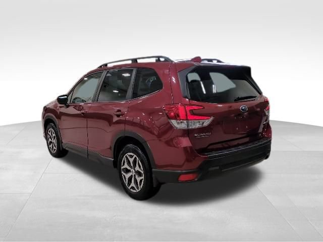 Certified 2023 Subaru Forester Premium image 14