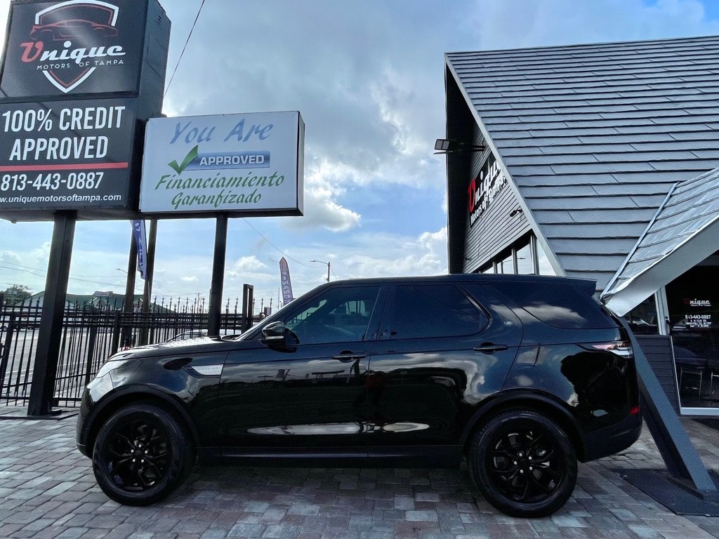 Used 2017 Land Rover Discovery SE AWD/4WD image 5
