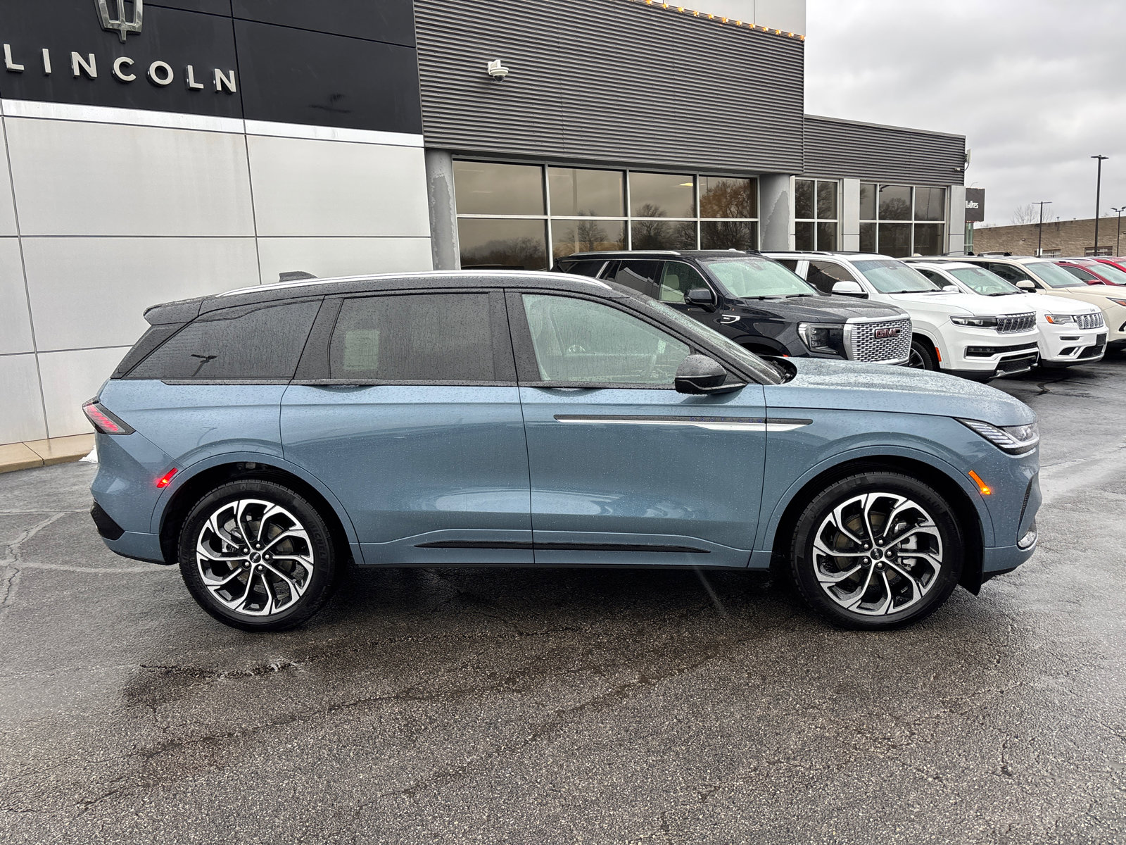 New 2026 Lincoln Nautilus Reserve image 8