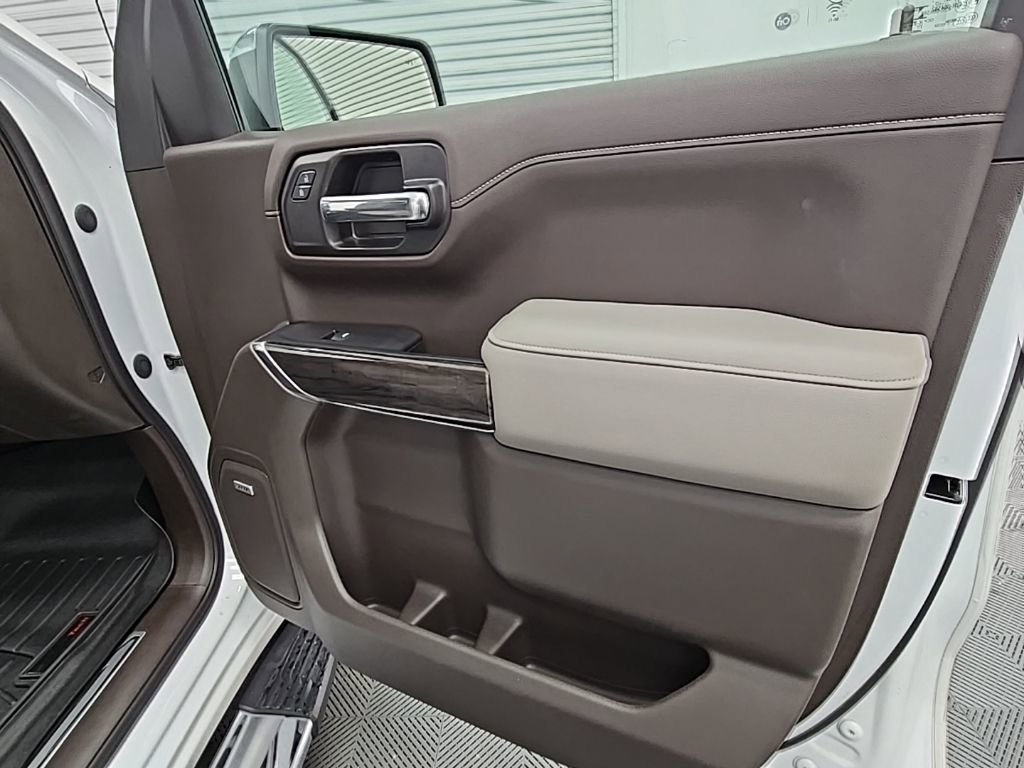 Used 2020 Chevrolet Silverado 1500 LTZ w/ LTZ Premium Package image 45