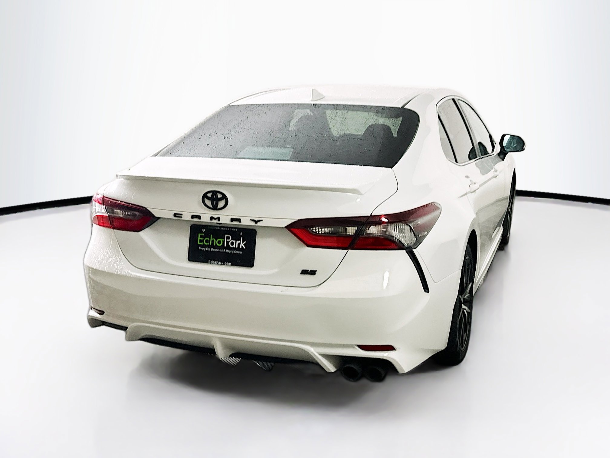 Used 2023 Toyota Camry SE image 9