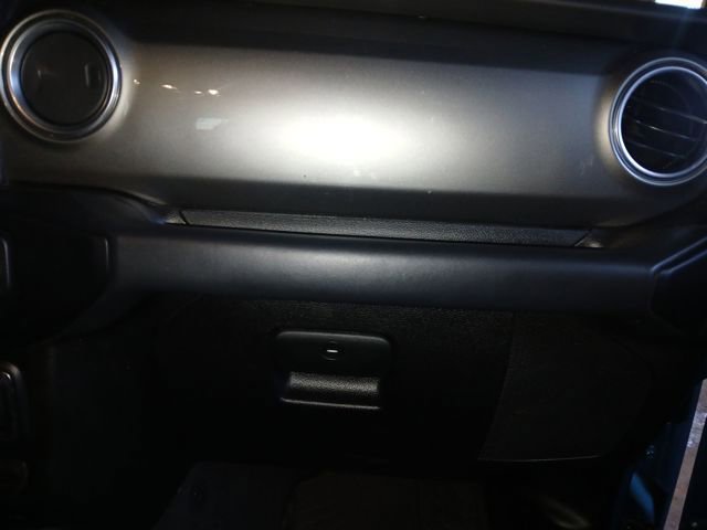 Used 2020 Jeep Wrangler Unlimited Sahara image 62