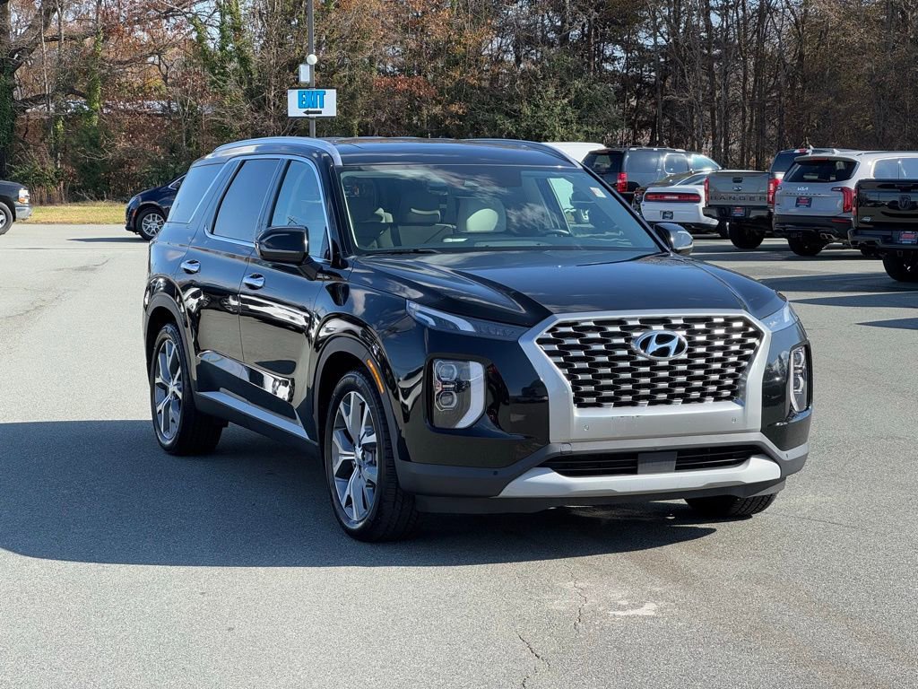 Used 2021 Hyundai Palisade SEL image 2