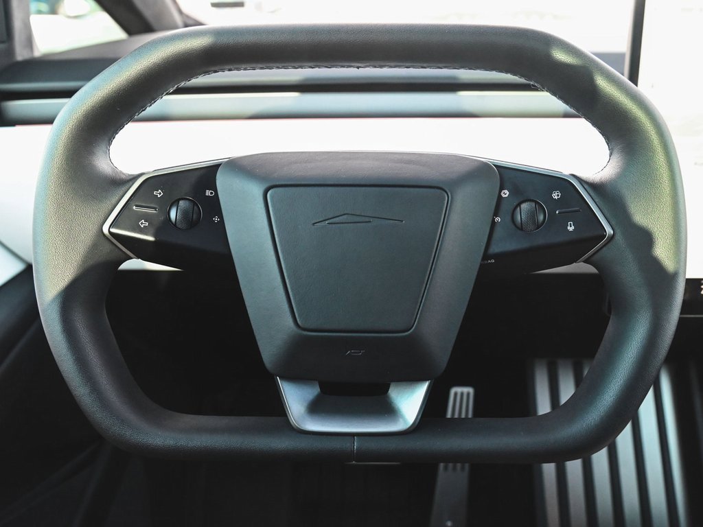 Used 2024 Tesla Cybertruck AWD Crew Cab image 21