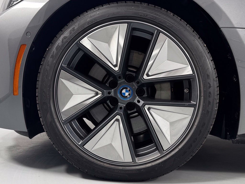 Certified 2023 BMW i4 eDrive40 RWD image 10