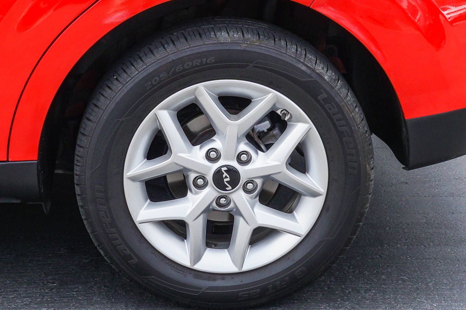 Used 2024 Kia Soul LX w/ Option Group 015 FWD image 12