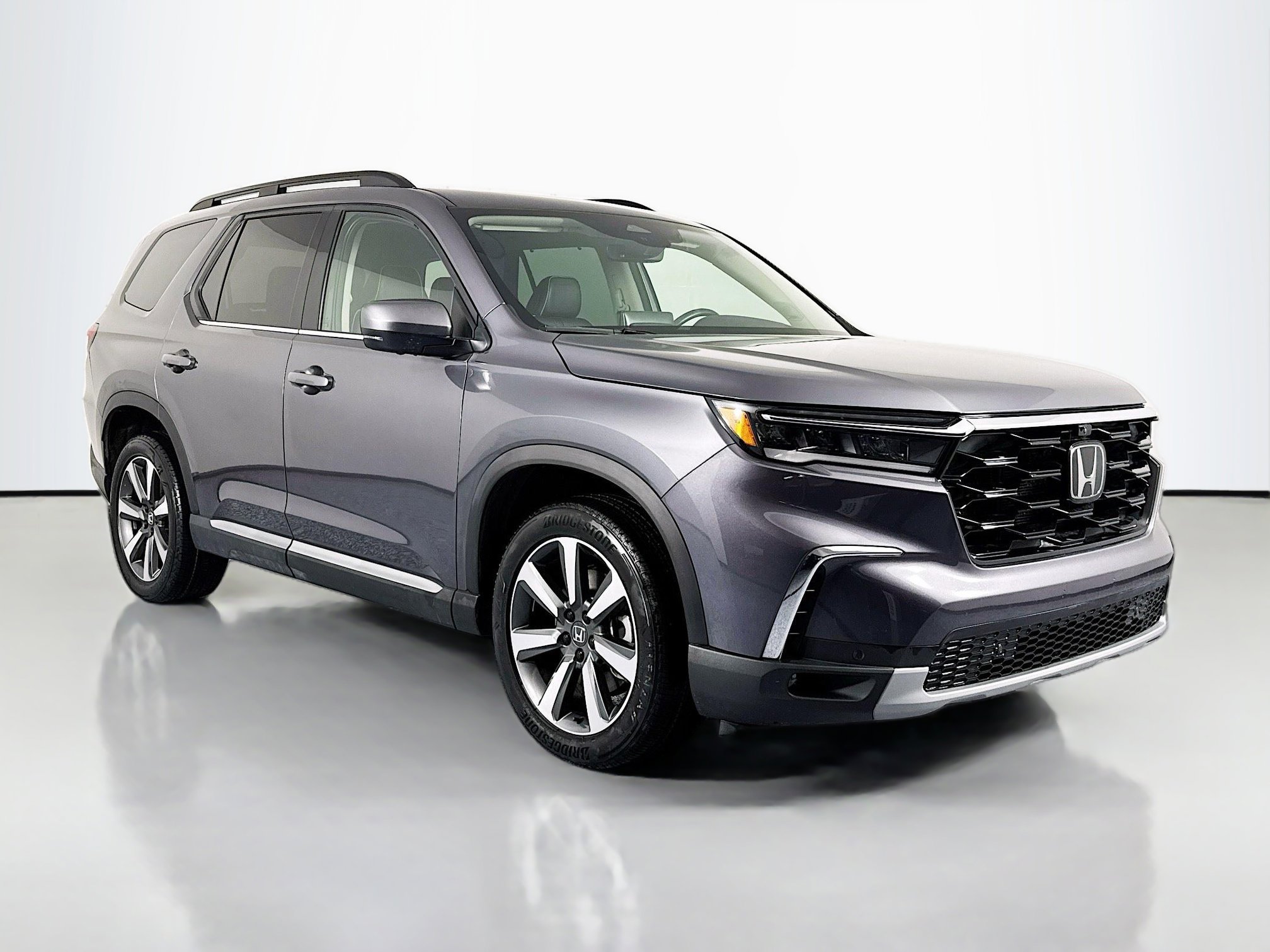 Certified 2023 Honda Pilot Elite image 3