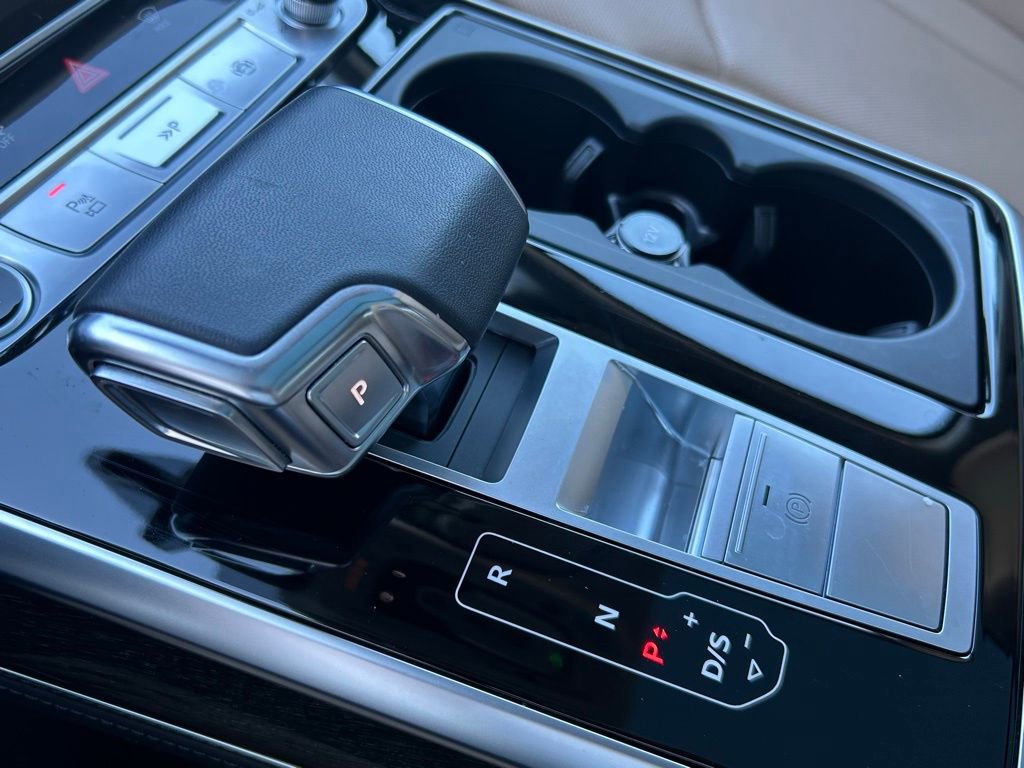 Used 2023 Audi Q7 3.0T Prestige image 37