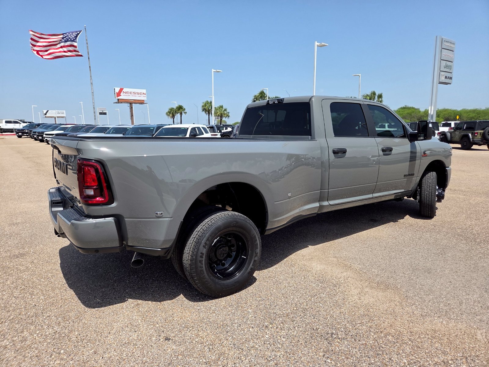 New 2026 RAM 3500 Lone Star AWD/4WD image 7