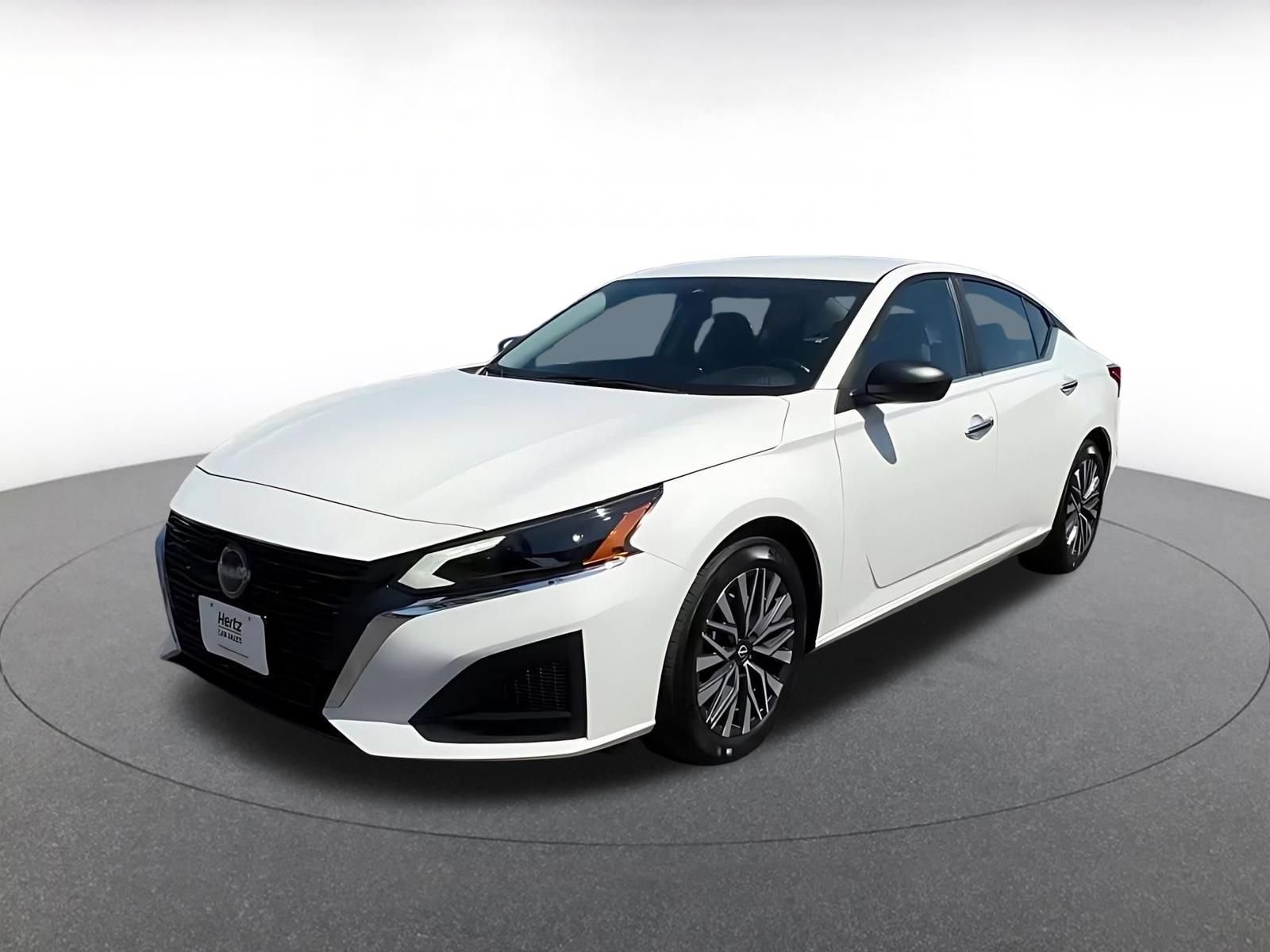 Used 2025 Nissan Altima 2.5 SV FWD image 7