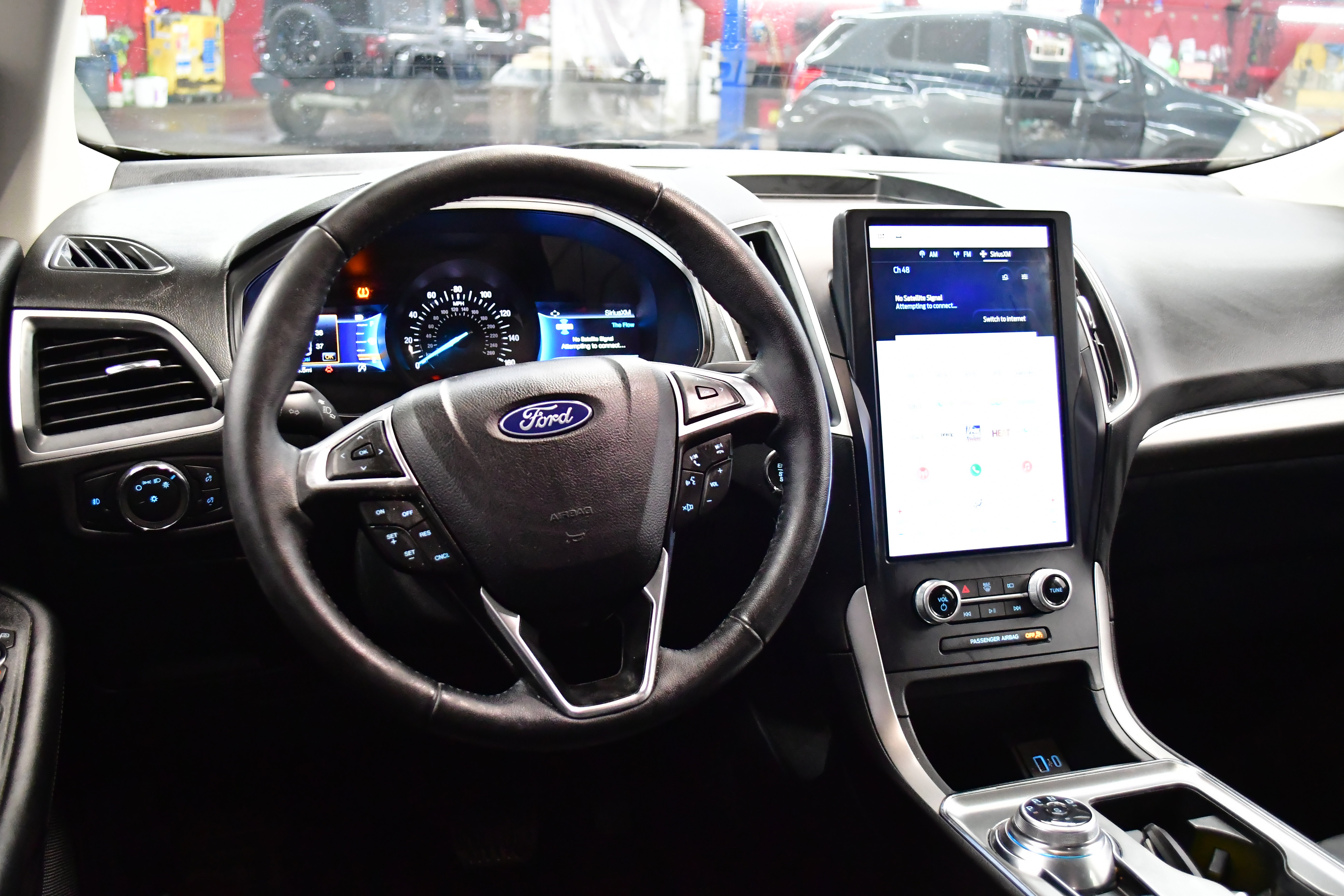 Used 2022 Ford Edge SEL w/ Convenience Package image 10
