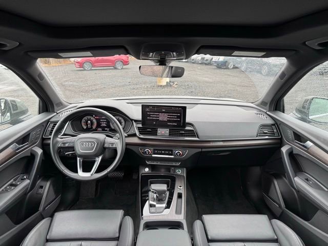 Certified 2025 Audi Q5 2.0T Premium Plus image 16
