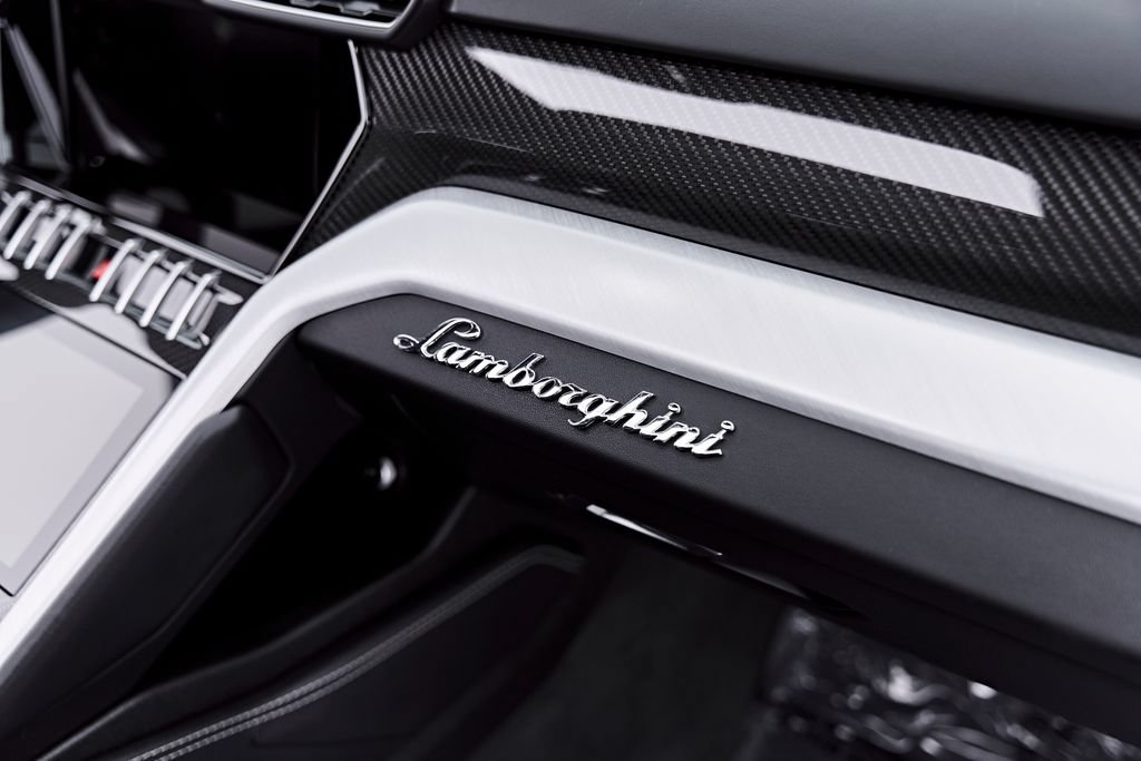 Used 2021 Lamborghini Urus AWD/4WD image 61