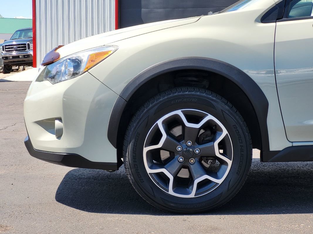 Used 2014 Subaru Crosstrek 2.0i Premium w/ Moonroof Package AWD/4WD image 14