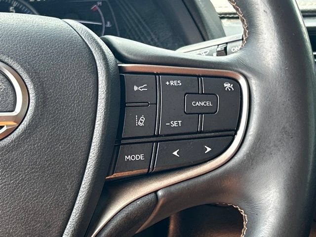 Used 2020 Lexus UX 200 w/ Accessory Package 2 FWD image 37