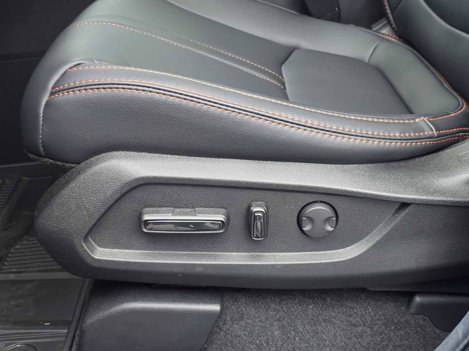 Used 2025 Honda Pilot TrailSport image 26