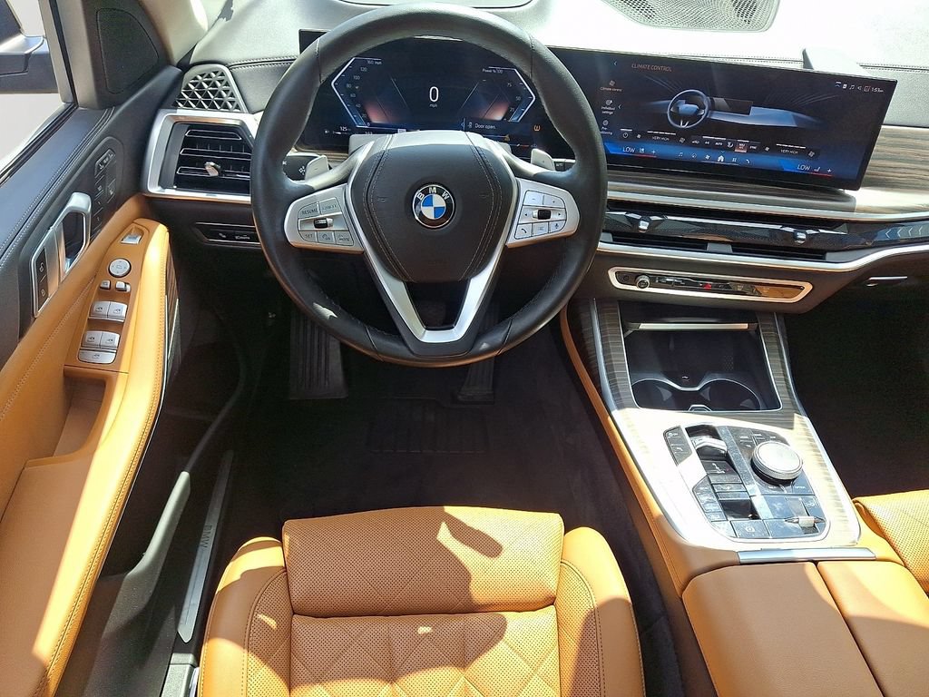 Used 2024 BMW X7 xDrive40i AWD/4WD image 12
