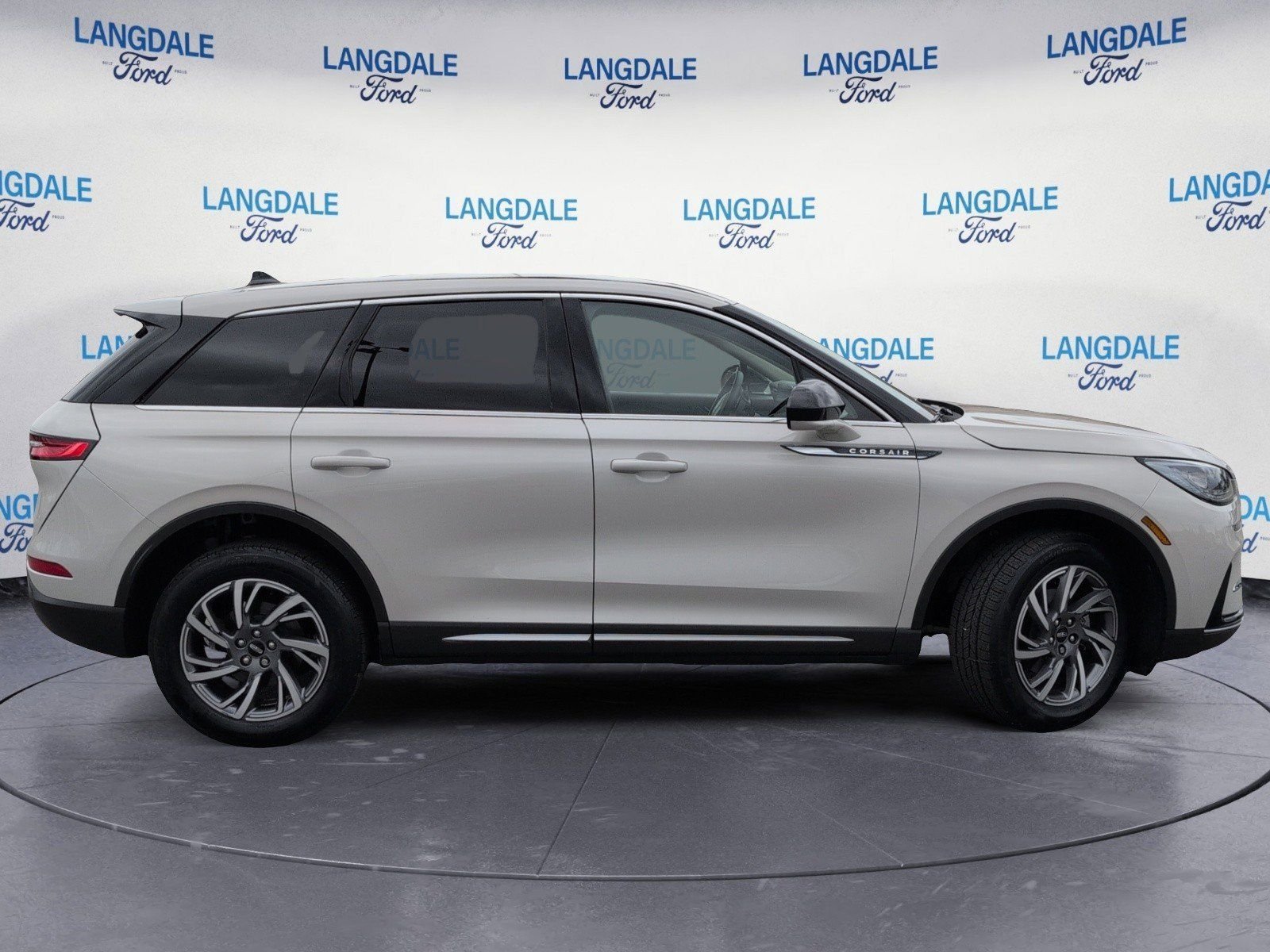 Used 2023 Lincoln Corsair FWD video 3