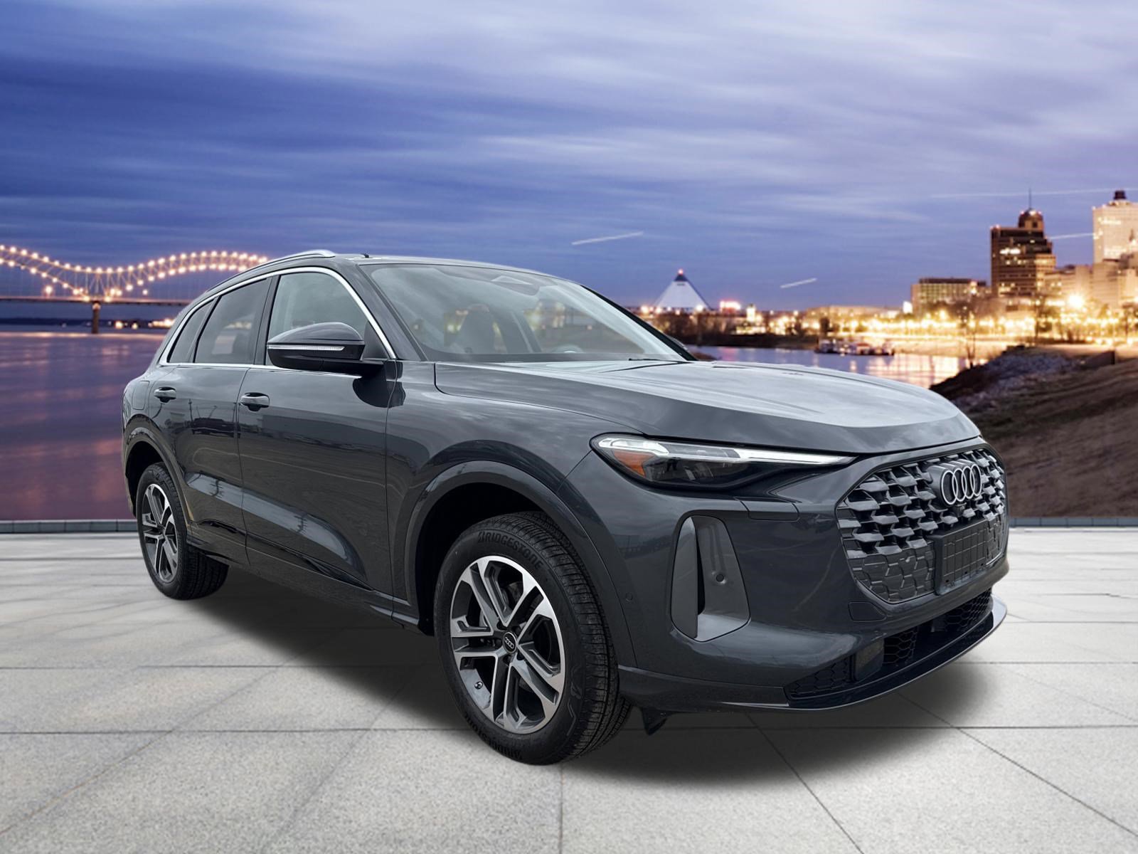 Used 2025 Audi Q5 Premium Plus w/ Premium Plus image 4