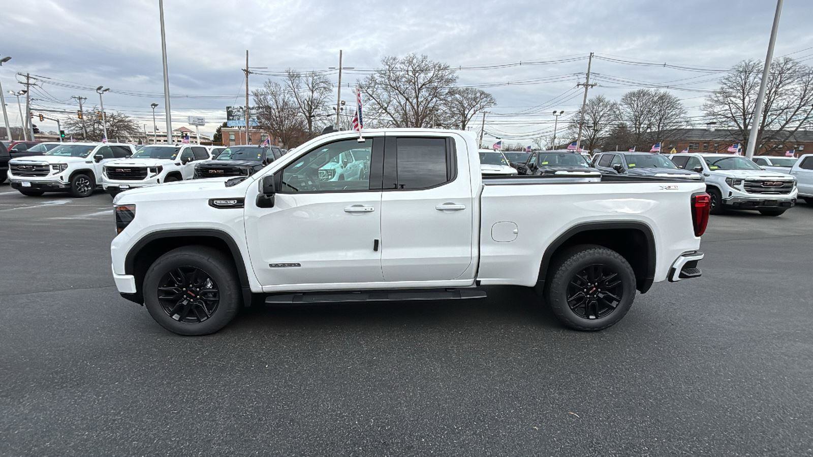New 2026 GMC Sierra 1500 Elevation image 4