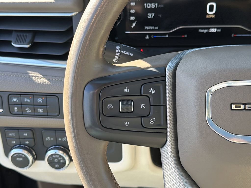 Used 2023 GMC Yukon Denali image 29