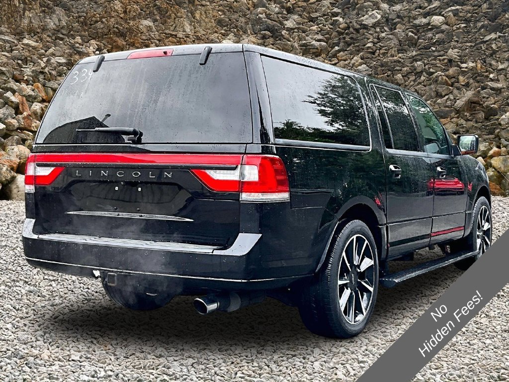 Used 2016 Lincoln Navigator L Reserve AWD/4WD image 2