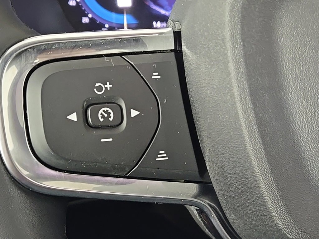 Certified 2023 Volvo XC40 Recharge Plus w/ Protection Package Premier image 25